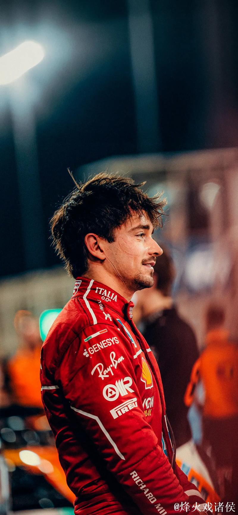 F1巴林站排位赛:皮亚斯特里夺得杆位,拉塞尔和安东内利遭处罚 F1巴林站排位赛:皮亚斯特里夺得杆位,拉塞尔和安东内利遭处罚